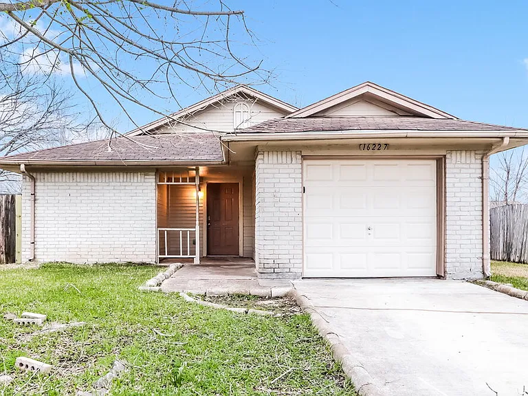 16227 Corsair Rd — Photo 1