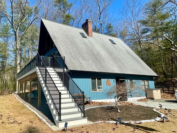 119 Wickaboag Valley Rd, West Brookfield, MA 01585