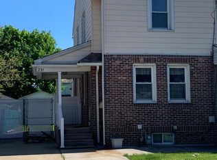 231 Jackson St, Bristol, PA