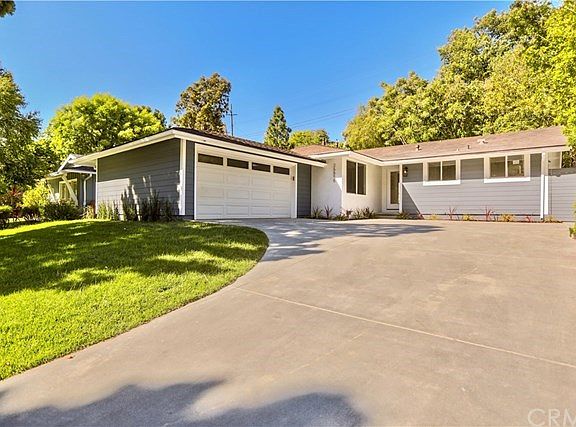 4th image of 26858 Basswood Ave