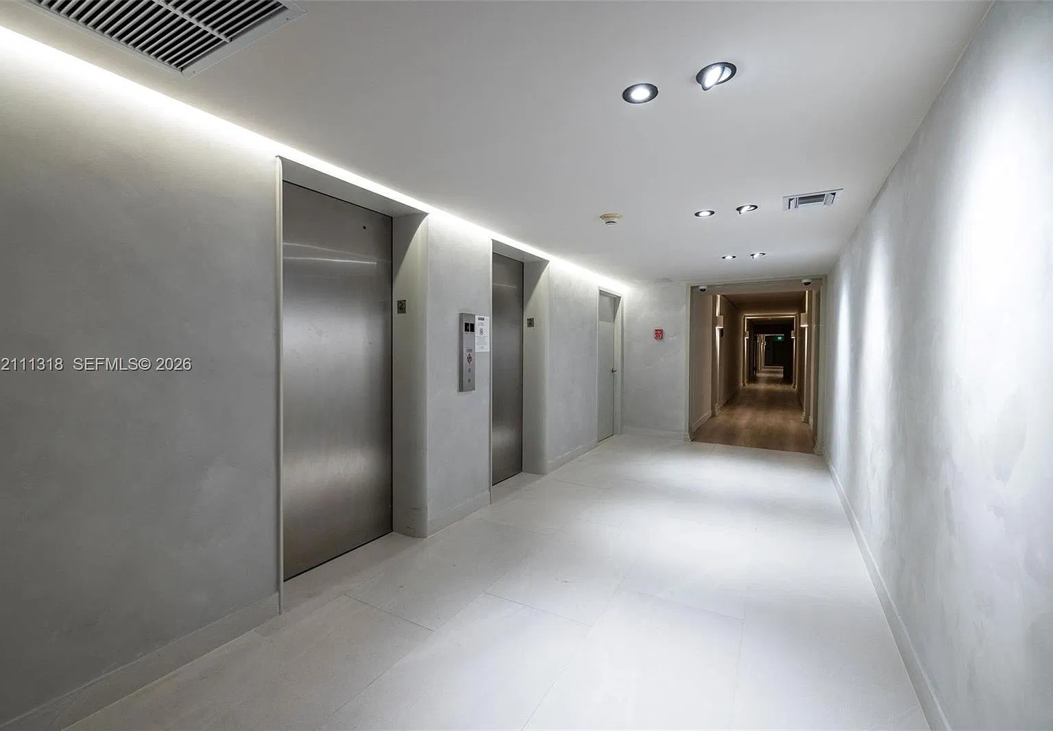 Galeria Condo — Photo 3