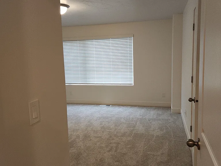924 S 850 W #1 — Photo 34