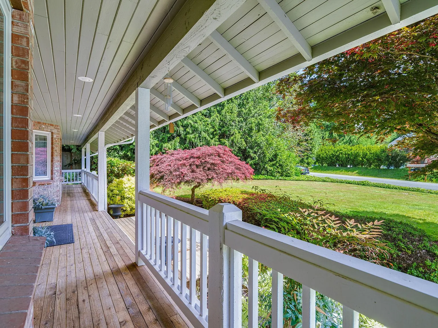 4 bed, 2.5 bath, 4220 sqft, $7,000 — Photo 4