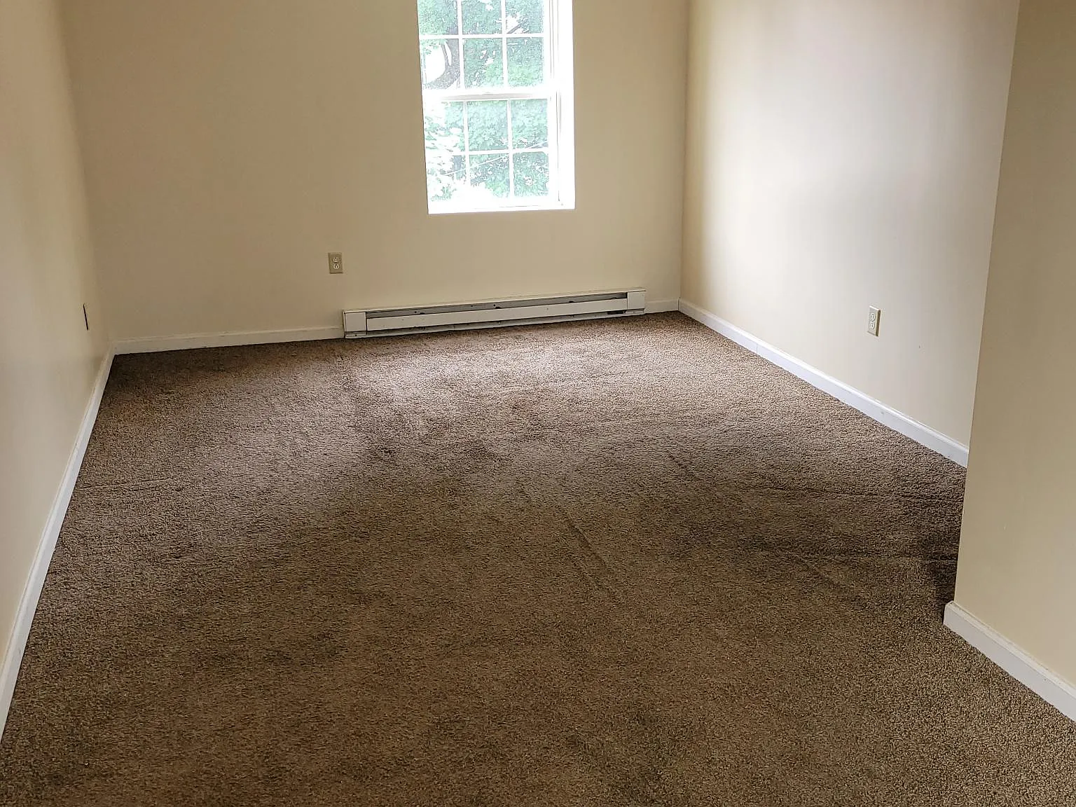 2 bed, 900 sqft, $950 — Photo 4