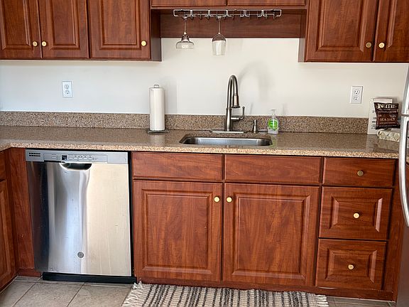 5th image of 74 Tennis Plaza Rd Unit 43