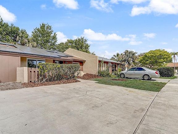 4th image of 3016 Stonecastle Rd