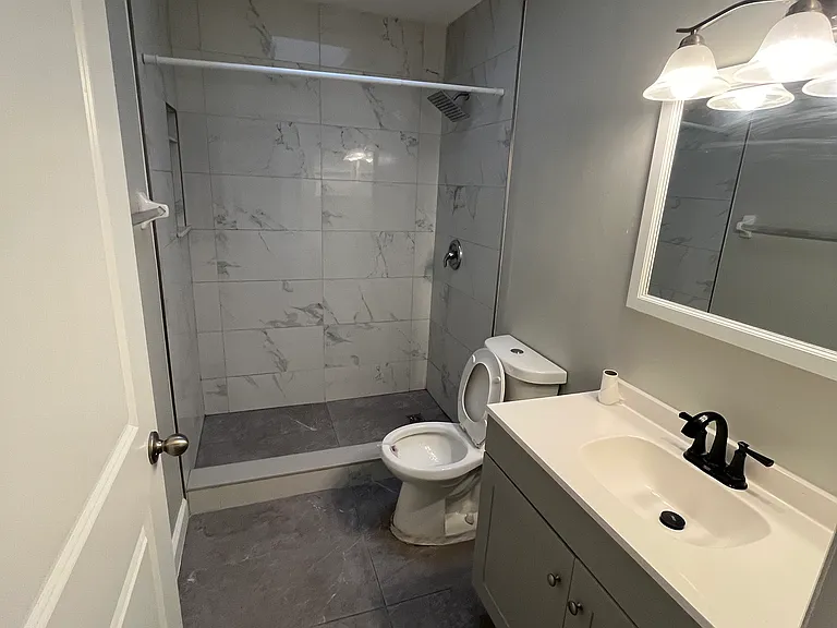 741 Palm Hammock Cir — Photo 8