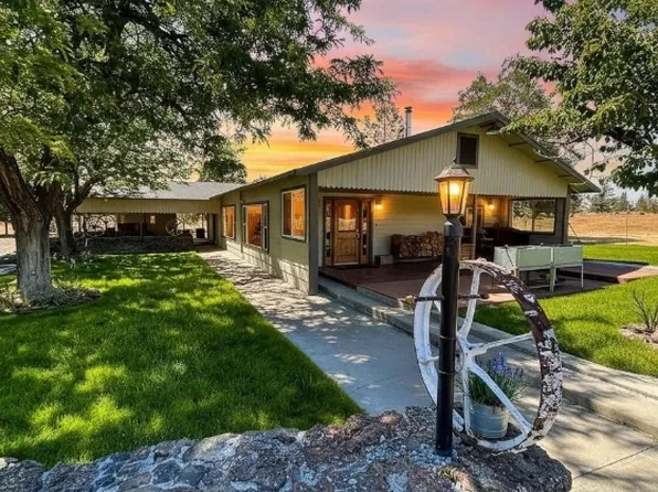 10209 Highway A12, Montague, CA 96064