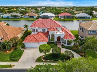 470 Newport Dr, Indialantic, FL 32903