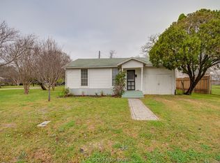 114 Hollydale St, Bryan, TX 77801