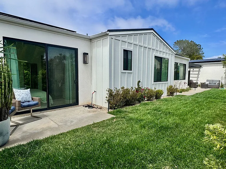 1333 Lake Dr — Photo 32