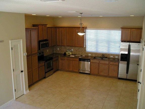 2nd image of 938 Inesita Pl