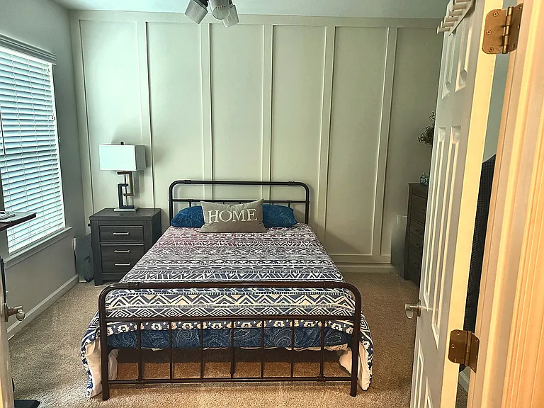 Flex room / guest bedroom + office on first floor