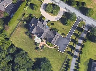 10811 Red Barn Ln, Potomac, MD 20854