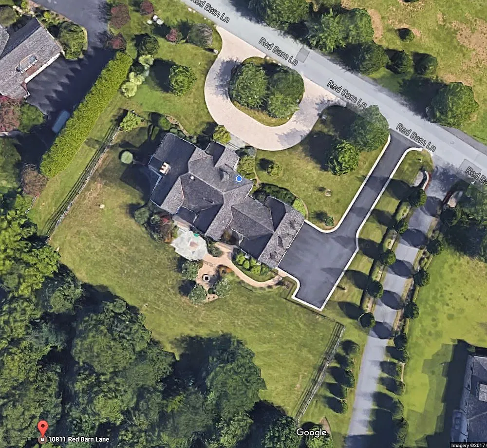 10811 Red Barn Ln photo 1