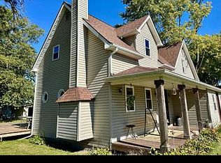 419 E Oneida St, La Crosse, IN 46348