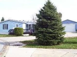 16A Cedar Ln, Sandwich, IL