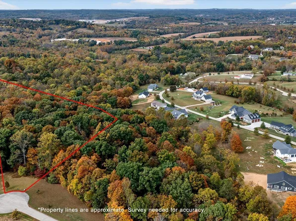 2114 W Selc Ct, Bloomington, IN 47403