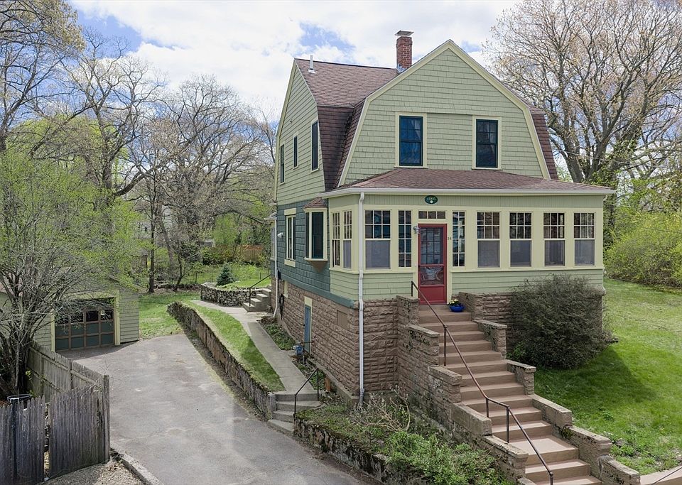 1st image of 54 Oak St