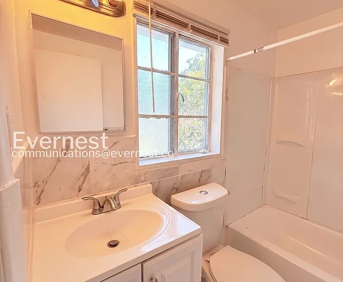 15380 Meyers Rd — Photo 18
