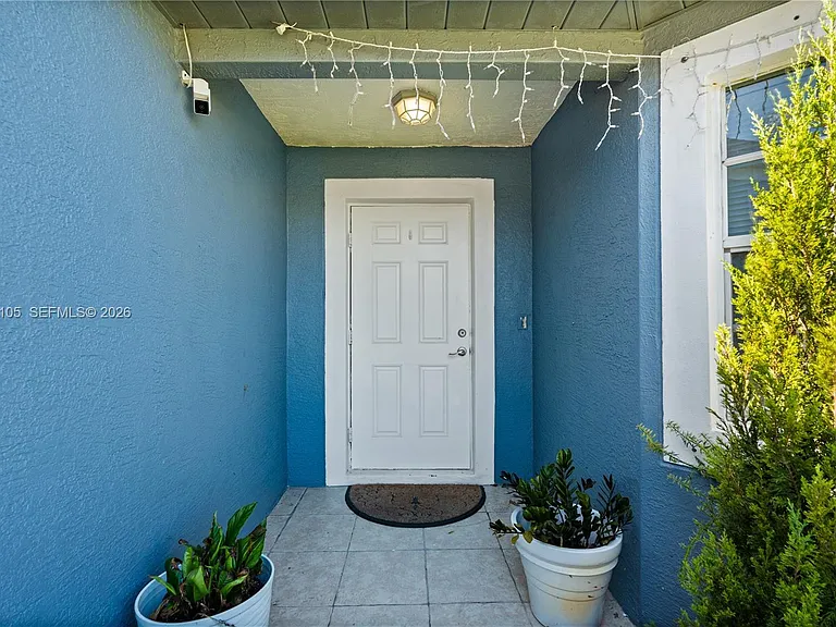 401 NW Kilpatrick Ave — Photo 3
