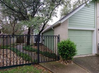 8803A Clearbrook Trl, Austin, TX 78729