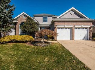 7 Oakmont Ln, Jackson, NJ 08527
