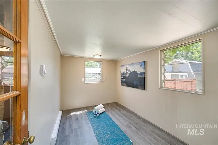 307 S Olive St — Photo 11