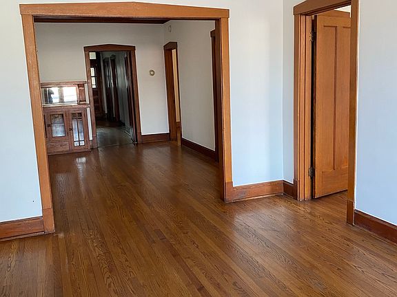 4th image of 3705 W Diversey Ave #1