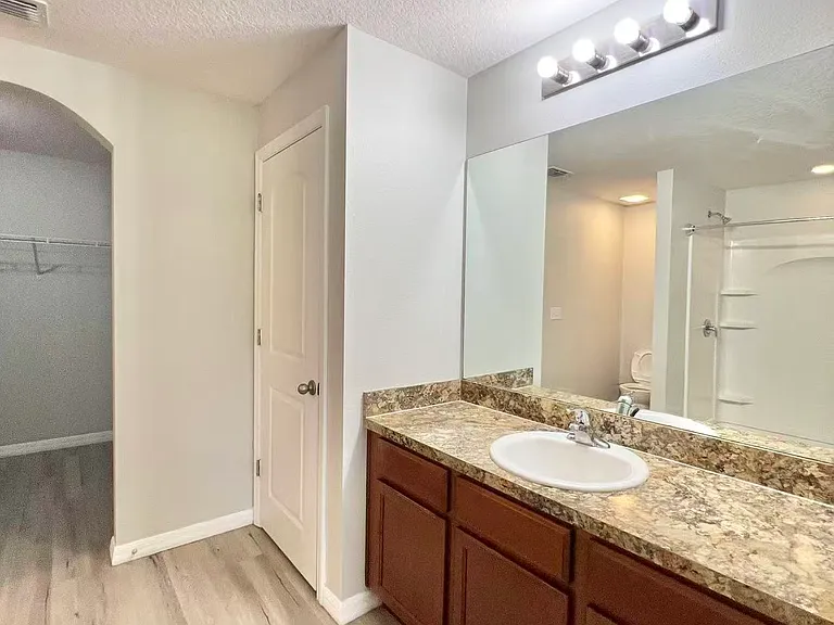 2664 Rotherham Rd — Photo 18