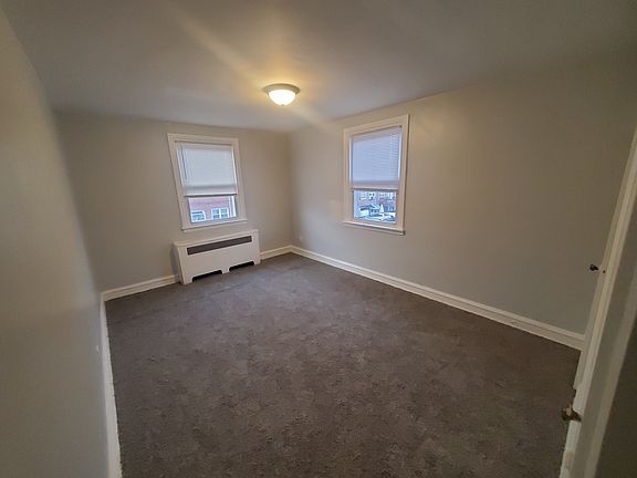5th image of 1123 E Upsal St