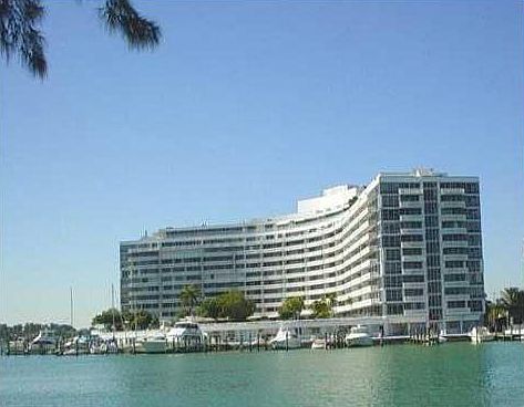 3rd image of 900 Bay Dr APT 723