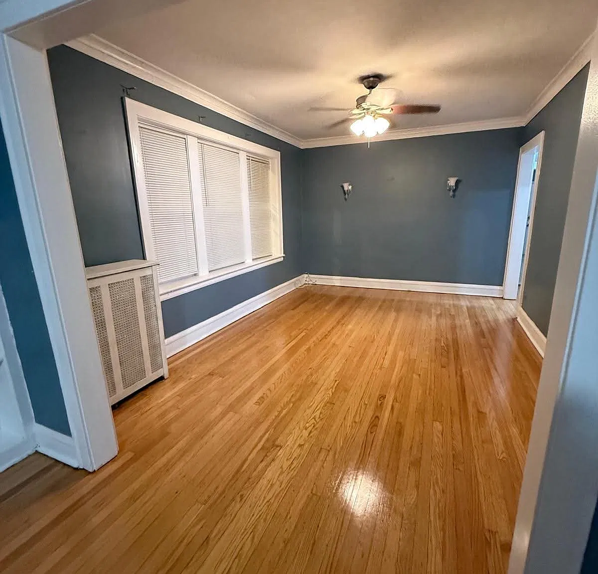 3 bed, 1500 sqft, $2,095 — Photo 2