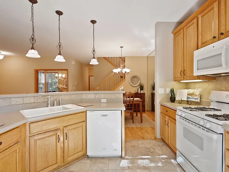 16487 Jarreau Ct — Photo 12