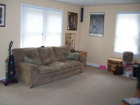 5th image of 605 Walters Dr