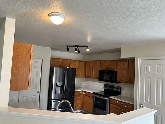 3rd image of 1265 S Zeno Cir