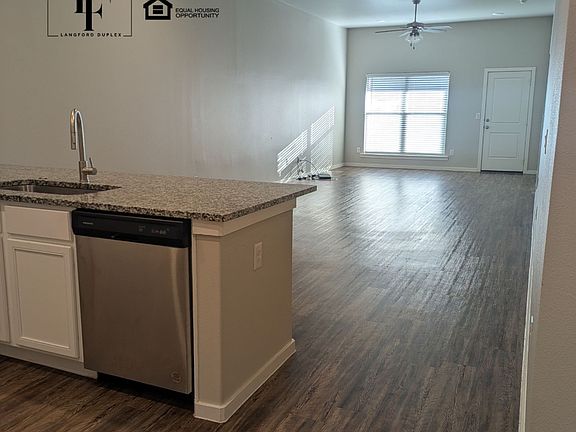 2nd image of 2101 Langford Ave #69f8fe066