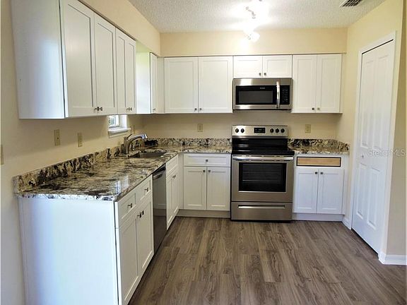 3rd image of 2897 Courtland Blvd