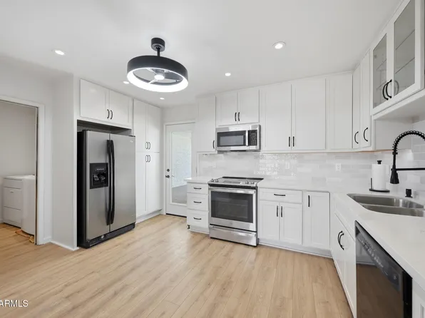 2847 N 49TH Place, Phoenix, AZ 85008