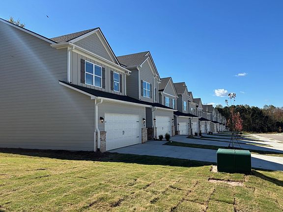 2nd image of 200 Harvest Ridge Ln #B