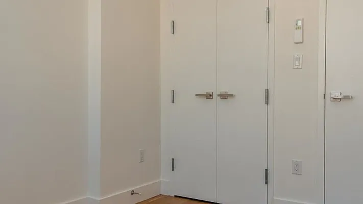 Rented by Nooklyn NYC LLC | media 27