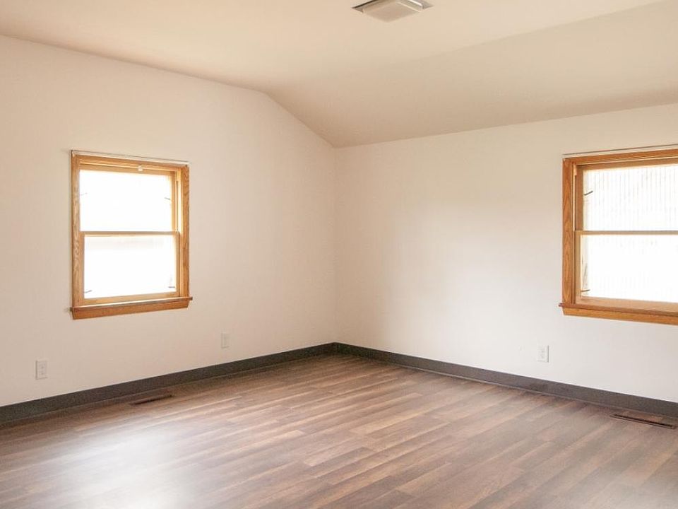 1st image of 346 N Main St #1/2
