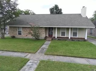 15439 Woodlore Dr, Baton Rouge, LA 70816