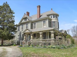 112 E Walnut St, Tolono, IL 61880