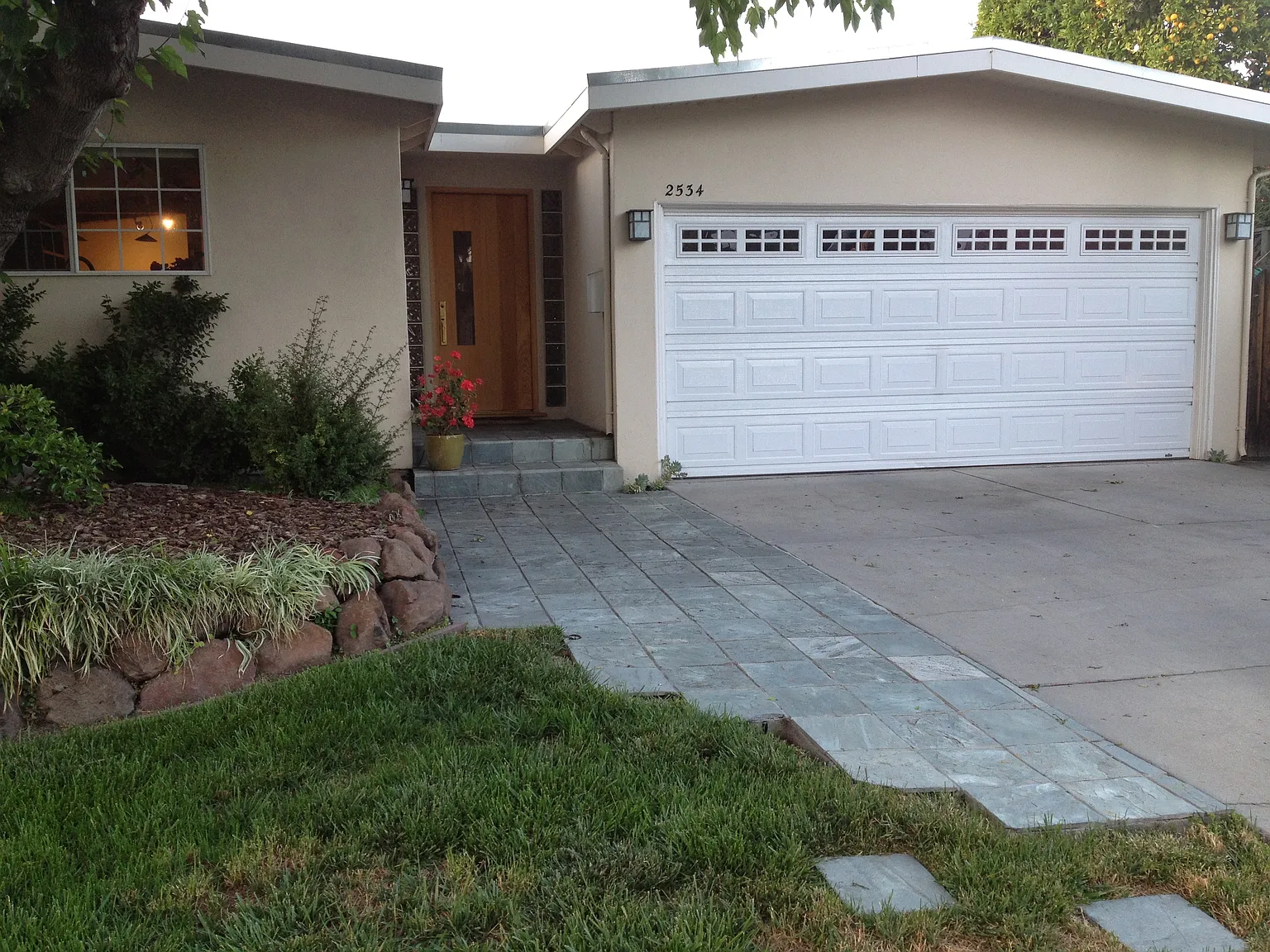 2534 Dell Ave photo 1