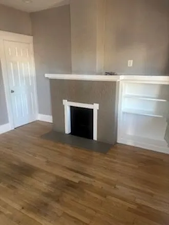 1206 E Fillmore St — Photo 3
