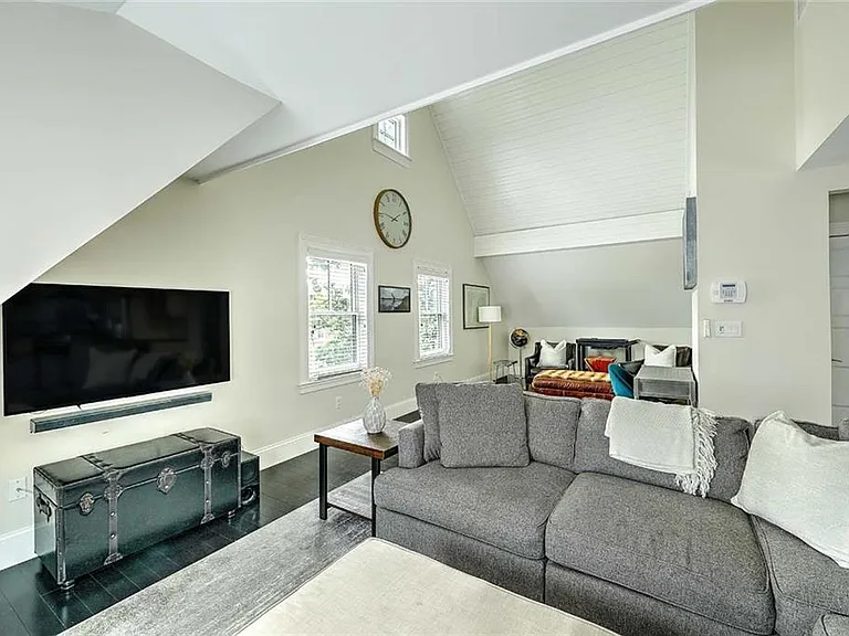 26 S Angell St #3 — Photo 13