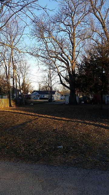 2nd image of 1207 E Alexander St