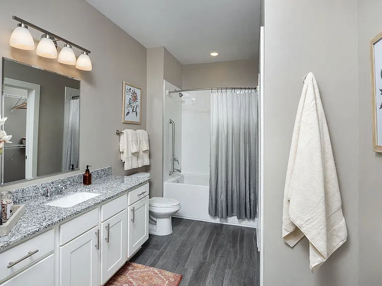 The Pointe at Concord — Photo 9