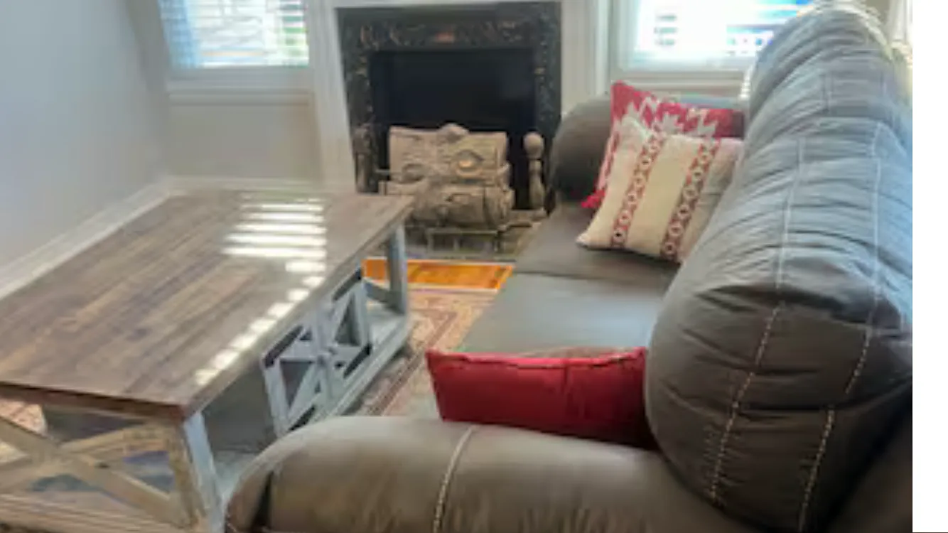 3 bed, 1020 sqft, $1,775 — Photo 4